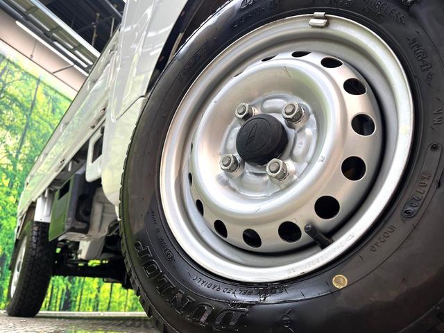 ハイゼットトラック スタンダード　４ＷＤ　ＭＴ車　禁煙車　オーディオ　エアコン　ヘッドライトレベライザー　パワーステアリング　荷台三方開き　サイドバイザー　シガーソケット（13枚目）