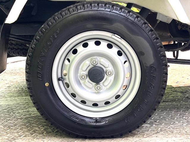 ハイゼットトラック スタンダード　４ＷＤ　ＭＴ車　禁煙車　オーディオ　エアコン　ヘッドライトレベライザー　パワーステアリング　荷台三方開き　サイドバイザー　シガーソケット（25枚目）