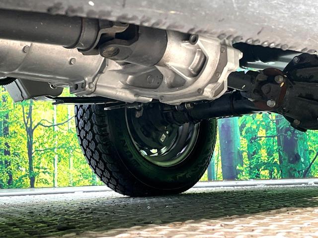 ハイゼットトラック スタンダード　４ＷＤ　ＭＴ車　禁煙車　オーディオ　エアコン　ヘッドライトレベライザー　パワーステアリング　荷台三方開き　サイドバイザー　シガーソケット（29枚目）