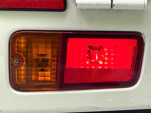 ハイゼットトラック スタンダード　４ＷＤ　ＭＴ車　禁煙車　オーディオ　エアコン　ヘッドライトレベライザー　パワーステアリング　荷台三方開き　サイドバイザー　シガーソケット（34枚目）