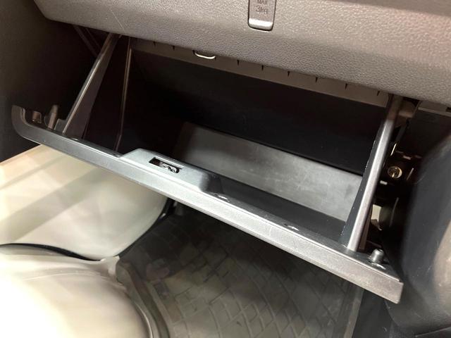 ハイゼットトラック スタンダード　４ＷＤ　ＭＴ車　禁煙車　オーディオ　エアコン　ヘッドライトレベライザー　パワーステアリング　荷台三方開き　サイドバイザー　シガーソケット（39枚目）
