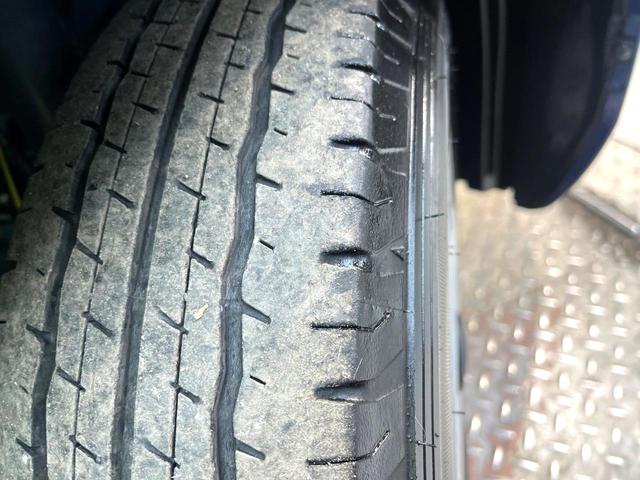 プロボックス ハイブリッドＧＸ　禁煙車　ナビ　バックカメラ　フルセグ　ドライブレコーダー　ＥＴＣ　ｂｌｕｅｔｏｏｔｈ再生　シートヒーター　プライバシーガラス　盗難防止装置　ＣＤ／ＤＶＤ再生　電動ドアミラー　トラクションコントロール（37枚目）