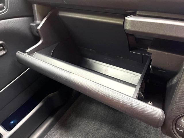 プロボックス ハイブリッドＧＸ　禁煙車　ナビ　バックカメラ　フルセグ　ドライブレコーダー　ＥＴＣ　ｂｌｕｅｔｏｏｔｈ再生　シートヒーター　プライバシーガラス　盗難防止装置　ＣＤ／ＤＶＤ再生　電動ドアミラー　トラクションコントロール（65枚目）