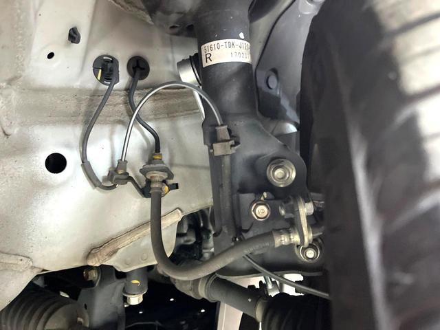 フリードハイブリッド ハイブリッド・ＥＸ　禁煙車　両側電動スライドドア　後席モニター　衝突軽減システム　アダプティブクルーズ　純正９インチナビ　バックカメラ　フルセグ　ＥＴＣ　ｂｌｕｅｔｏｏｔｈ再生　シートヒーター　ＬＥＤヘッド　スマートキー（37枚目）