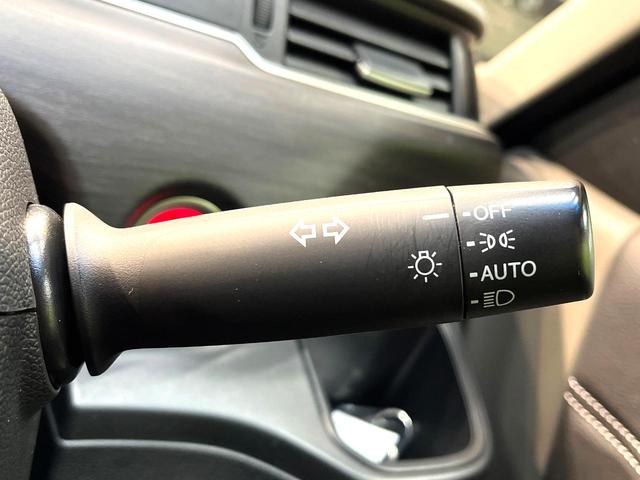 フリードハイブリッド ハイブリッド・ＥＸ　禁煙車　両側電動スライドドア　後席モニター　衝突軽減システム　アダプティブクルーズ　純正９インチナビ　バックカメラ　フルセグ　ＥＴＣ　ｂｌｕｅｔｏｏｔｈ再生　シートヒーター　ＬＥＤヘッド　スマートキー（56枚目）