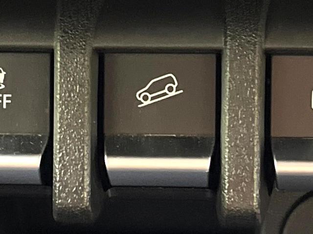 ジムニー ＸＣ　禁煙車　４ＷＤ　ターボ　９型ＳＤナビ　バックカメラ　衝突軽減装置　コーナーセンサー　ダウンヒルアシスト　スマートキー　ＬＥＤヘッド　クルーズコントロール　オートハイビーム　車線逸脱警報（7枚目）