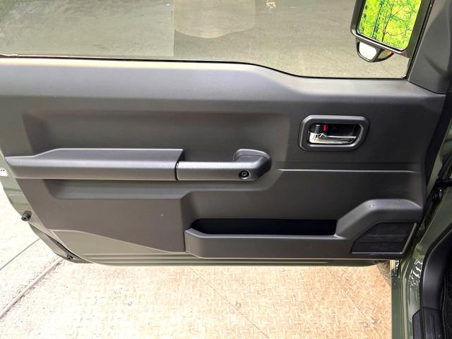 ジムニー ＸＣ　禁煙車　４ＷＤ　ターボ　９型ＳＤナビ　バックカメラ　衝突軽減装置　コーナーセンサー　ダウンヒルアシスト　スマートキー　ＬＥＤヘッド　クルーズコントロール　オートハイビーム　車線逸脱警報（31枚目）