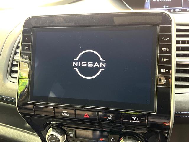 セレナ ｅ－パワー　オーテック　スポーツスペック　両側電動ドア　純正１０型ＳＤナビ　全周囲カメラ　衝突被害軽減システム　レーダークルーズ　禁煙車　ハーフレザーシート　ドラレコ　コーナーセンサー　スマートキー　ＬＥＤヘッド　ビルトインＥＴＣ（4枚目）