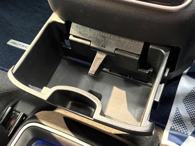 セレナ ｅ－パワー　オーテック　スポーツスペック　両側電動ドア　純正１０型ＳＤナビ　全周囲カメラ　衝突被害軽減システム　レーダークルーズ　禁煙車　ハーフレザーシート　ドラレコ　コーナーセンサー　スマートキー　ＬＥＤヘッド　ビルトインＥＴＣ（78枚目）