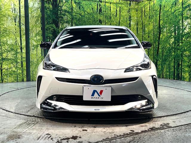プリウス Ｓツーリングセレクション　禁煙車　モデリスタフルエアロ　純正９インチＳＤナビ　バックカメラ　衝突被害軽減システム　レーダークルーズ　レザーシート　ドラレコ　コーナーセンサー　スマートキー　ビルトインＥＴＣ　純正１７インチアルミ（14枚目）