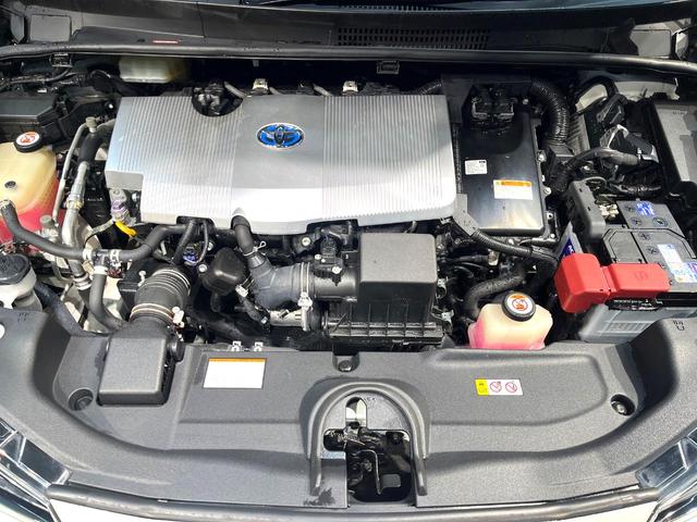 プリウス Ｓツーリングセレクション　禁煙車　モデリスタフルエアロ　純正９インチＳＤナビ　バックカメラ　衝突被害軽減システム　レーダークルーズ　レザーシート　ドラレコ　コーナーセンサー　スマートキー　ビルトインＥＴＣ　純正１７インチアルミ（18枚目）