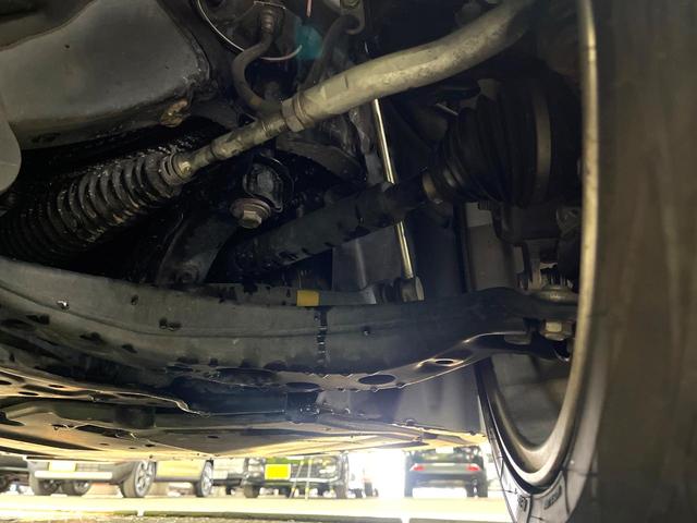 プリウス Ｓツーリングセレクション　禁煙車　モデリスタフルエアロ　純正９インチＳＤナビ　バックカメラ　衝突被害軽減システム　レーダークルーズ　レザーシート　ドラレコ　コーナーセンサー　スマートキー　ビルトインＥＴＣ　純正１７インチアルミ（21枚目）