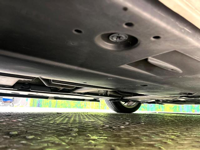 プリウス Ｓツーリングセレクション　禁煙車　モデリスタフルエアロ　純正９インチＳＤナビ　バックカメラ　衝突被害軽減システム　レーダークルーズ　レザーシート　ドラレコ　コーナーセンサー　スマートキー　ビルトインＥＴＣ　純正１７インチアルミ（23枚目）