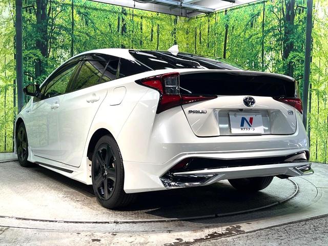 プリウス Ｓツーリングセレクション　禁煙車　モデリスタフルエアロ　純正９インチＳＤナビ　バックカメラ　衝突被害軽減システム　レーダークルーズ　レザーシート　ドラレコ　コーナーセンサー　スマートキー　ビルトインＥＴＣ　純正１７インチアルミ（25枚目）