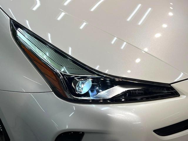 プリウス Ｓツーリングセレクション　禁煙車　モデリスタフルエアロ　純正９インチＳＤナビ　バックカメラ　衝突被害軽減システム　レーダークルーズ　レザーシート　ドラレコ　コーナーセンサー　スマートキー　ビルトインＥＴＣ　純正１７インチアルミ（28枚目）