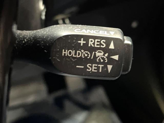 プリウス Ｓツーリングセレクション　禁煙車　モデリスタフルエアロ　純正９インチＳＤナビ　バックカメラ　衝突被害軽減システム　レーダークルーズ　レザーシート　ドラレコ　コーナーセンサー　スマートキー　ビルトインＥＴＣ　純正１７インチアルミ（43枚目）