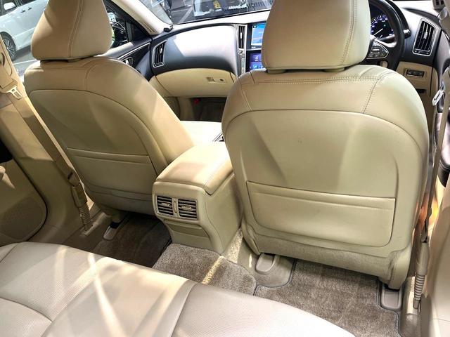 スカイライン ３５０ＧＴ　ハイブリッド　タイプＰ　禁煙車　メーカー純正８型ナビ　全周囲カメラ　衝突被害軽減システム　レーダークルーズ　ドラレコ　ＥＴＣ　Ｂｌｕｅｔｏｏｔｈ　ＬＥＤヘッドライト　シートヒーター　純正１７インチアルミ　オートライト（37枚目）