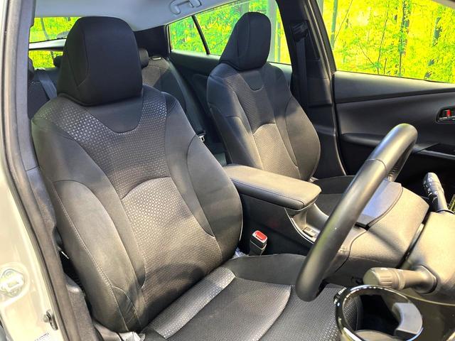 プリウス S 禁煙車 純正9インナビ プリクラッシュセーフティ レーダークルーズ バックカメラ ドラレコ スマートキー LEDヘッドETC 純正15インチアルミホイールCD DVD再生 盗難防止装置(9枚目)