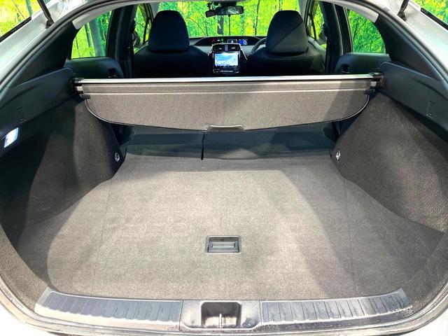 プリウス S 禁煙車 純正9インナビ プリクラッシュセーフティ レーダークルーズ バックカメラ ドラレコ スマートキー LEDヘッドETC 純正15インチアルミホイールCD DVD再生 盗難防止装置(11枚目)