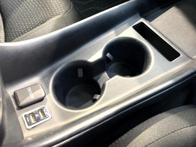 プリウス S 禁煙車 純正9インナビ プリクラッシュセーフティ レーダークルーズ バックカメラ ドラレコ スマートキー LEDヘッドETC 純正15インチアルミホイールCD DVD再生 盗難防止装置(59枚目)