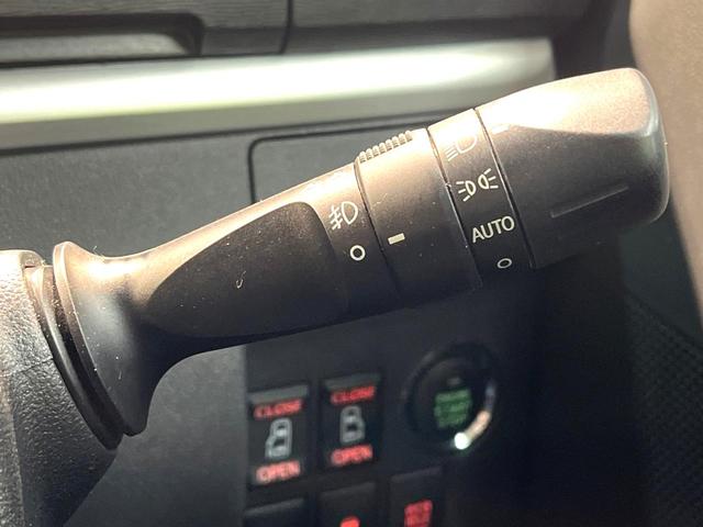 タント カスタムＸ　トップエディションＳＡＩＩ　禁煙車　両側電動スライドドア　フリップダウンモニター　衝突軽減システム　純正８インチナビ　バックカメラ　フルセグ　ＥＴＣ　Ｂｌｕｅｔｏｏｔｈ再生　ハーフレーザーシート　ＬＥＤヘッドライト　ＬＥＤフォグ（35枚目）