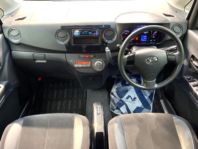 タントエグゼ カスタムＲＳ　ターボ　禁煙車　スマートキー　ＨＩＤヘッド　ＥＴＣ　純正１５インチアルミ　オートエアコン　フォグランプ　オーディオ　ＣＤ再生　革巻きステアリング　電動格納ドアミラー　サイドバイザー　ＡＵＸ（2枚目）