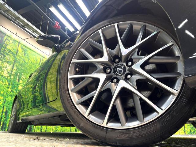 �y�����P�X�C���`�A���~�z�C�[���z�O�ςɃ}�b�`���������A���~�z�C�[���𑕒����Ă���܂��B�e��ЊO�A���~�z�C�[����A�X�^�b�h���X�^�C�����戵�����Ă���܂��B���񂲑��k����������