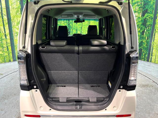 N-BOXカスタム G ターボSSブラックスタイルパッケージ 禁煙車 ターボ 両側電動ドア 純正SDナビ バックカメラ 衝突被害軽減システム ETC ドラレコ スマートキー HIDヘッド クルコン 純正15インチアルミホイール オートライト オートエアコン(9枚目)