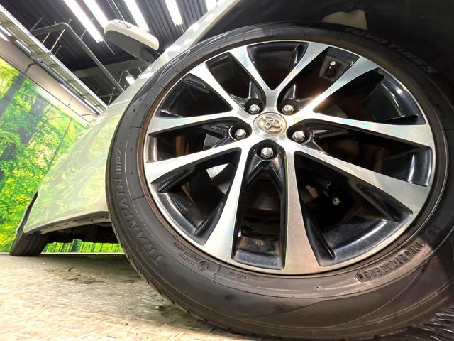 �y�����P�W�C���`�A���~�z�C�[���z�O�ςɃ}�b�`���������A���~�z�C�[���𑕒����Ă���܂��B�e��ЊO�A���~�z�C�[����A�X�^�b�h���X�^�C�����戵�����Ă���܂��B���񂲑��k����������