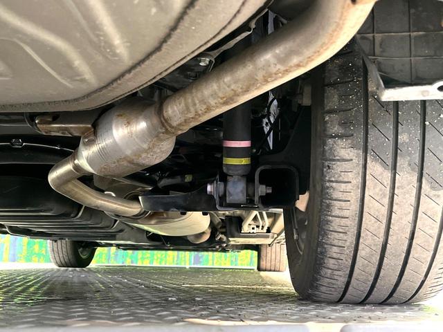 ノア ハイブリッドＳ－Ｚ　禁煙車　両側電動スライドドア　衝突軽減システム　レーダークルーズ　１０．５インチディスプレイオーディオ　バックカメラ　フルセグ　ＥＴＣ２．０　ｂｌｕｅｔｏｏｔｈ再生　シートヒーター　ハーフレザーシート（21枚目）