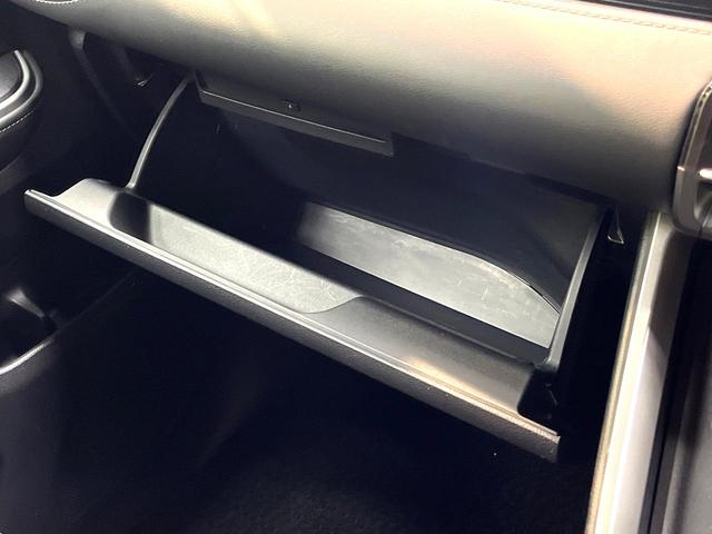 ノア ハイブリッドＳ－Ｚ　禁煙車　両側電動スライドドア　衝突軽減システム　レーダークルーズ　１０．５インチディスプレイオーディオ　バックカメラ　フルセグ　ＥＴＣ２．０　ｂｌｕｅｔｏｏｔｈ再生　シートヒーター　ハーフレザーシート（67枚目）