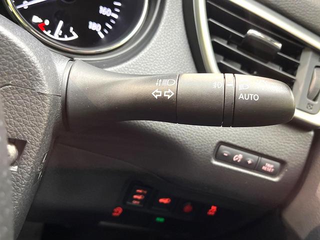 エクストレイル ２０Ｘｔ　エマージェンシーブレーキパッケージ　純正ナビ　全周囲カメラ　衝突被害軽減システム　禁煙車　電動リアゲート　ドラレコ　コーナーセンサー　スマートキー　ＬＥＤヘッド　ルーフレール　ビルトインＥＴＣ　クルコン　純正１７インチアルミ（58枚目）