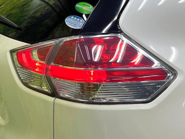 エクストレイル ２０Ｘ　エマージェンシーブレーキパッケージ　純正ナビ　全周囲カメラ　エマージェンシーブレーキ　禁煙車　スマートキー　ＥＴＣ　クルコン　シートヒーター　純正１７インチアルミ　防水シート　Ｂｌｕｅｔｏｏｔｈ　ＣＤ／ＤＶＤ再生　フルセグ　オートライト（29枚目）