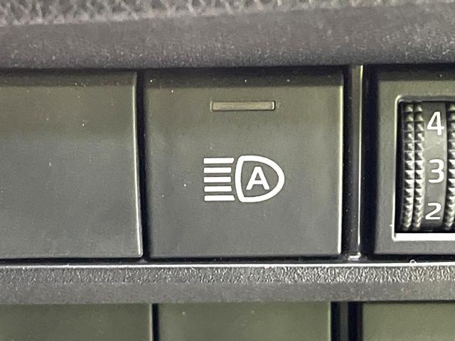 ヴォクシー ハイブリッドＳ－Ｇ　禁煙車　両側電動ドア　１０．５インチディスプレイオーディオプラス　後席モニター　バックカメラ　衝突被害軽減システム　レーダークルーズ　ＥＴＣ　コーナーセンサー　ＬＥＤヘッド　純正１６インチアルミ（44枚目）