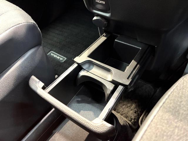 ヴォクシー ハイブリッドＳ－Ｇ　禁煙車　両側電動ドア　１０．５インチディスプレイオーディオプラス　後席モニター　バックカメラ　衝突被害軽減システム　レーダークルーズ　ＥＴＣ　コーナーセンサー　ＬＥＤヘッド　純正１６インチアルミ（55枚目）