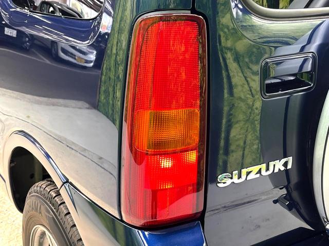 ジムニー ランドベンチャー　禁煙車　４ＷＤ　純正ＳＤナビ　シートヒーター　純正１６インチアルミ　Ｂｌｕｅｔｏｏｔｈ再生　フルセグ　ＣＤ／ＤＶＤ再生　プライバシーガラス　ステアリングスイッチ　革巻きステアリング　フォグライト（37枚目）