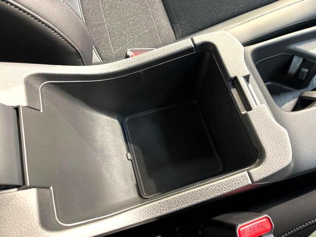 ヴェゼル ｅ：ＨＥＶ　Ｚ　禁煙車　衝突軽減システム　アダプティブクルーズ　純正８インチナビ　バックカメラ　フルセグ　ドラレコ　ＥＴＣ２．０　ｂｌｕｅｔｏｏｔｈ再生　シートヒーター　ハーフレザーシート　シーケンシャルターンランプ（58枚目）