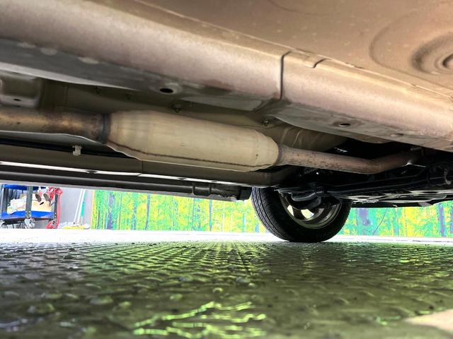 セルボ ＧリミテッドＩＩ　禁煙車　スマートキー　純正１４インチアルミ　ＬＥＤフォグ　ヘッドライトレベライザー　サイドバイザー　電動格納ドアミラー　シートリフター　プライバシーガラス（18枚目）