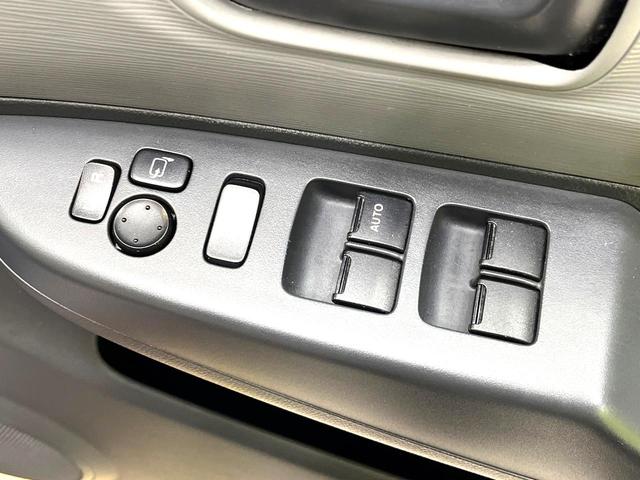 セルボ ＧリミテッドＩＩ　禁煙車　スマートキー　純正１４インチアルミ　ＬＥＤフォグ　ヘッドライトレベライザー　サイドバイザー　電動格納ドアミラー　シートリフター　プライバシーガラス（41枚目）