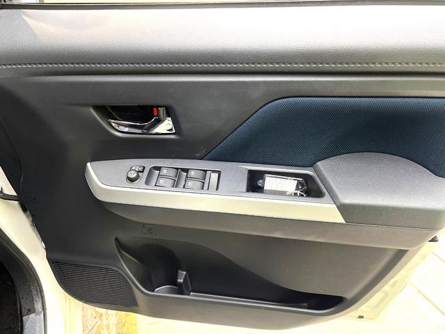 ルーミー カスタムＧ　禁煙車　両側電動スライドドア　衝突軽減装置　純正ナビ　バックカメラ　レーダークルーズ　ＥＴＣ　オートマチックハイビーム　Ｂｌｕｅｔｏｏｔｈ　フルセグ　ＬＥＤライト　クリアランスソナー（31枚目）