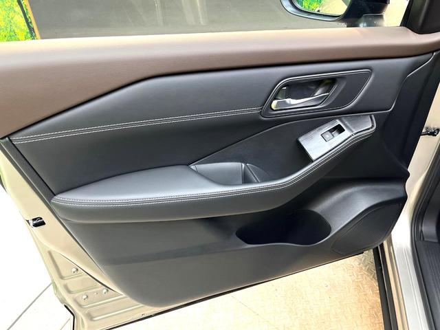 エクストレイル X e-4ORCE 禁煙車 4WD 12.3インチナビ 全周囲カメラ 衝突被害軽減システム 電動リアゲート ドラレコ コーナーセンサー スマートキー LEDヘッド ETC2.0 クルコン オートハイビーム(64枚目)