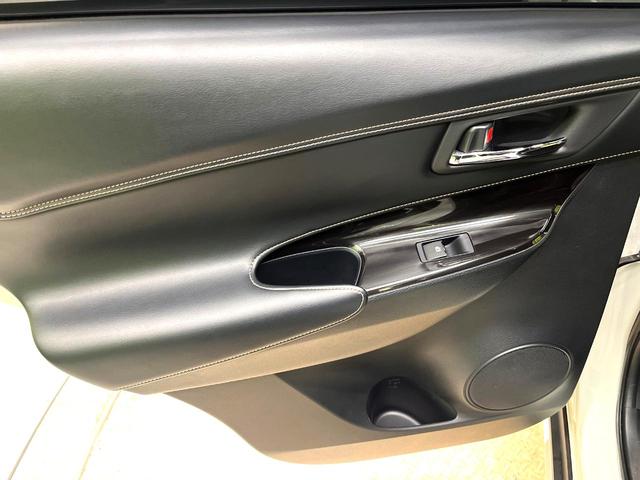 ハリアー プレミアム　サンルーフ　ＴＲＤエアロ　ＢＩＧ－Ｘ９型ナビ　衝突軽減装置　レーダークルーズコントロール　ハーフレザーシート　パワーシート　ＬＥＤヘッドライト　スマートキー　ＥＴＣ　純正１８インチアルミホイール（39枚目）