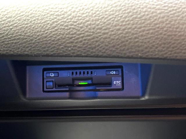 ハリアー プレミアム　サンルーフ　ＴＲＤエアロ　ＢＩＧ－Ｘ９型ナビ　衝突軽減装置　レーダークルーズコントロール　ハーフレザーシート　パワーシート　ＬＥＤヘッドライト　スマートキー　ＥＴＣ　純正１８インチアルミホイール（45枚目）