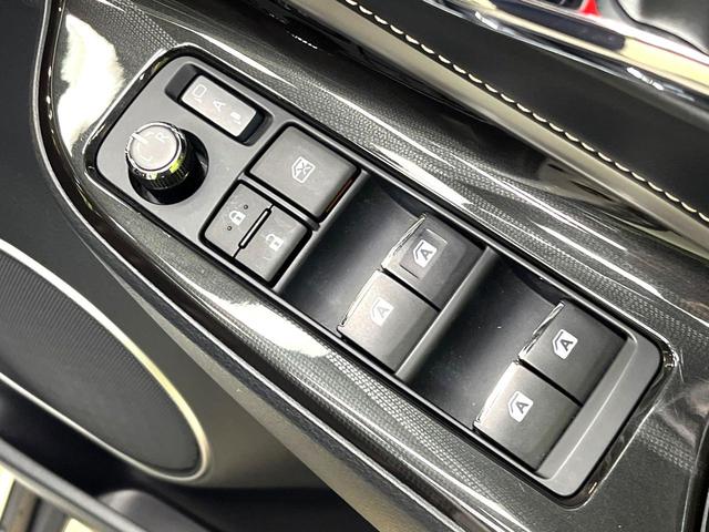 ハリアー プレミアム　サンルーフ　ＴＲＤエアロ　ＢＩＧ－Ｘ９型ナビ　衝突軽減装置　レーダークルーズコントロール　ハーフレザーシート　パワーシート　ＬＥＤヘッドライト　スマートキー　ＥＴＣ　純正１８インチアルミホイール（46枚目）