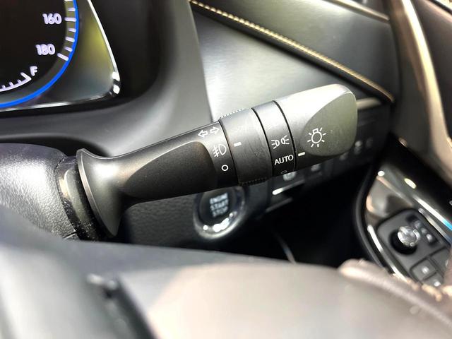 ハリアー プレミアム　サンルーフ　ＴＲＤエアロ　ＢＩＧ－Ｘ９型ナビ　衝突軽減装置　レーダークルーズコントロール　ハーフレザーシート　パワーシート　ＬＥＤヘッドライト　スマートキー　ＥＴＣ　純正１８インチアルミホイール（57枚目）