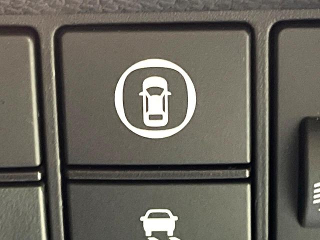 フィット e:HEVホーム 20周年特別仕様車 メゾン 禁煙車 純正8型ナビ バックカメラ 衝突被害軽減システム レーダークルーズ ETC フルセグ コーナーセンサー スマートキー LEDヘッド 純正16インチアルミ オートハイビーム 車線逸脱警報(5枚目)