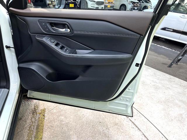 エクストレイル Ｘ　禁煙車　１２．３インチナビ　全周囲カメラ　衝突被害軽減システム　プロパイロット　ドラレコ　コーナーセンサー　前席シートヒーター　ＬＥＤヘッド　ＥＴＣ２．０　オートハイビーム　デュアルエアコン（55枚目）