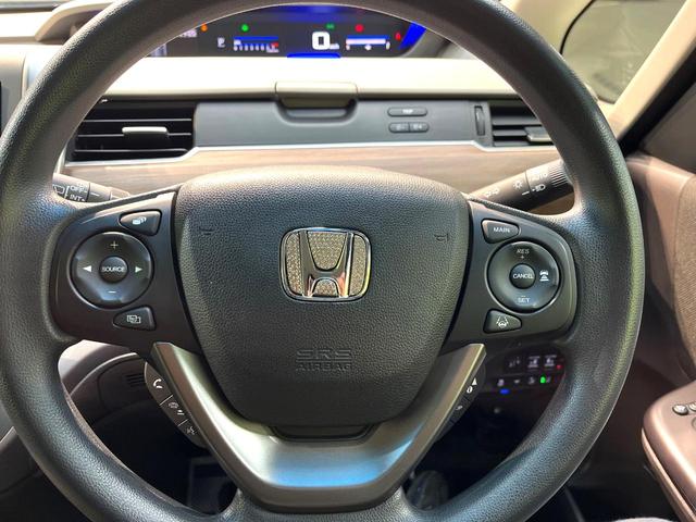 フリード Ｇ　禁煙車　両側電動スライドドア　純正ナビ　バックカメラ　衝突軽減装置　ＥＴＣ　シートヒーター　ドラレコ　クルーズコントロール　スマートキー　クリアランスソナー　Ｂｌｕｅｔｏｏｔｈ再生　フルセグＴＶ（36枚目）