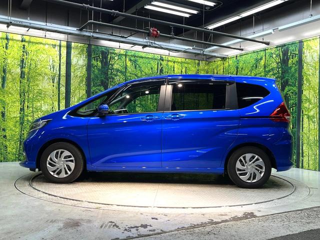 フリード Ｇ　禁煙車　両側電動スライドドア　純正ナビ　バックカメラ　衝突軽減装置　ＥＴＣ　シートヒーター　ドラレコ　クルーズコントロール　スマートキー　クリアランスソナー　Ｂｌｕｅｔｏｏｔｈ再生　フルセグＴＶ（44枚目）