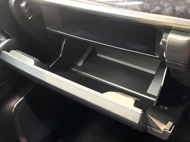 アルファード ２．５Ｓ　Ｃパッケージ　サンルーフ　両側電動ドア　後席モニター　バックカメラ　衝突被害軽減システム　レーダークルーズ　禁煙車　電動リアゲート　前席シートエアコン　前後席パワーシート　ドラレコ　コーナーセンサー　スマートキー（76枚目）